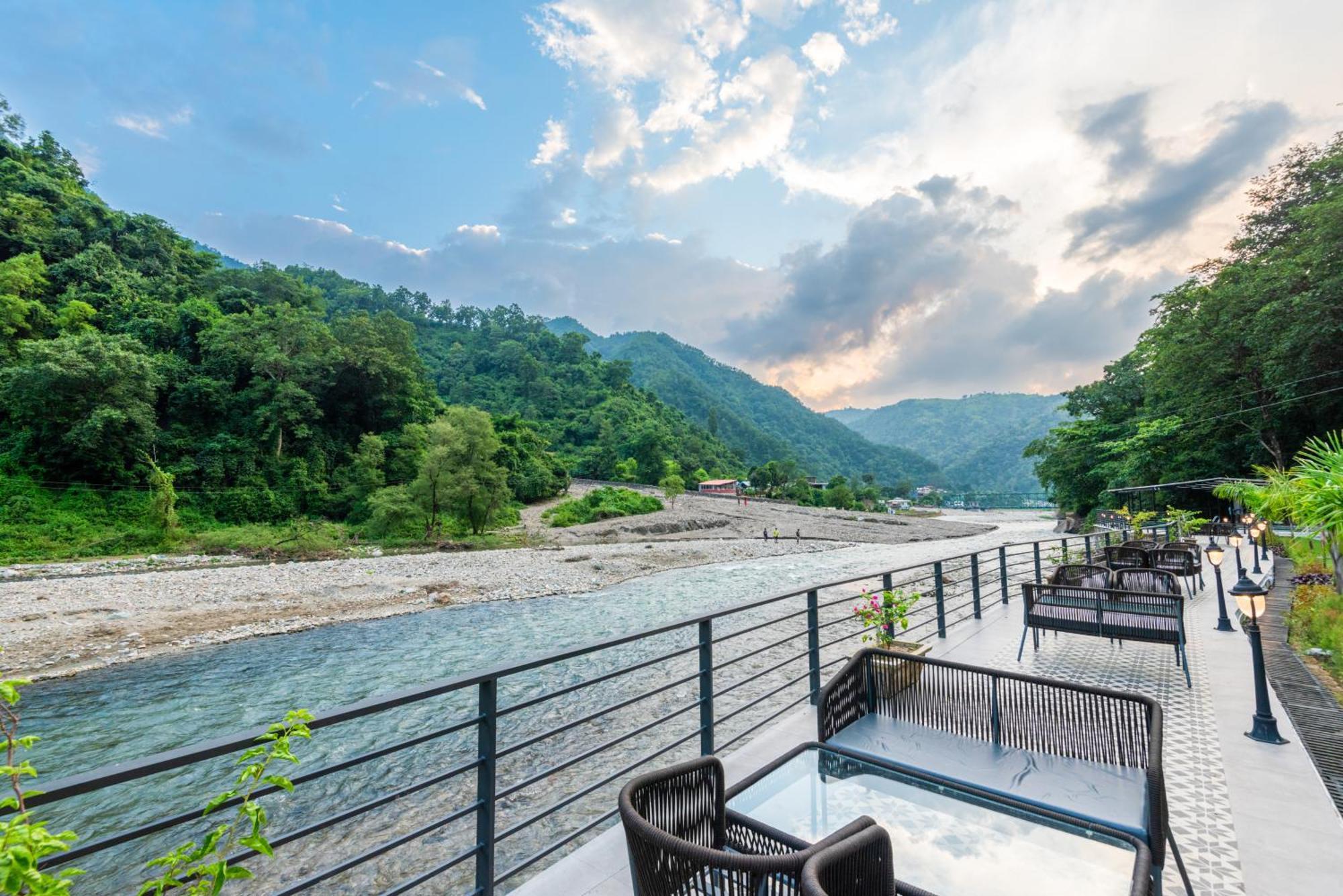Dls Divine River Resort And Spa, Rišikéš Exteriér fotografie