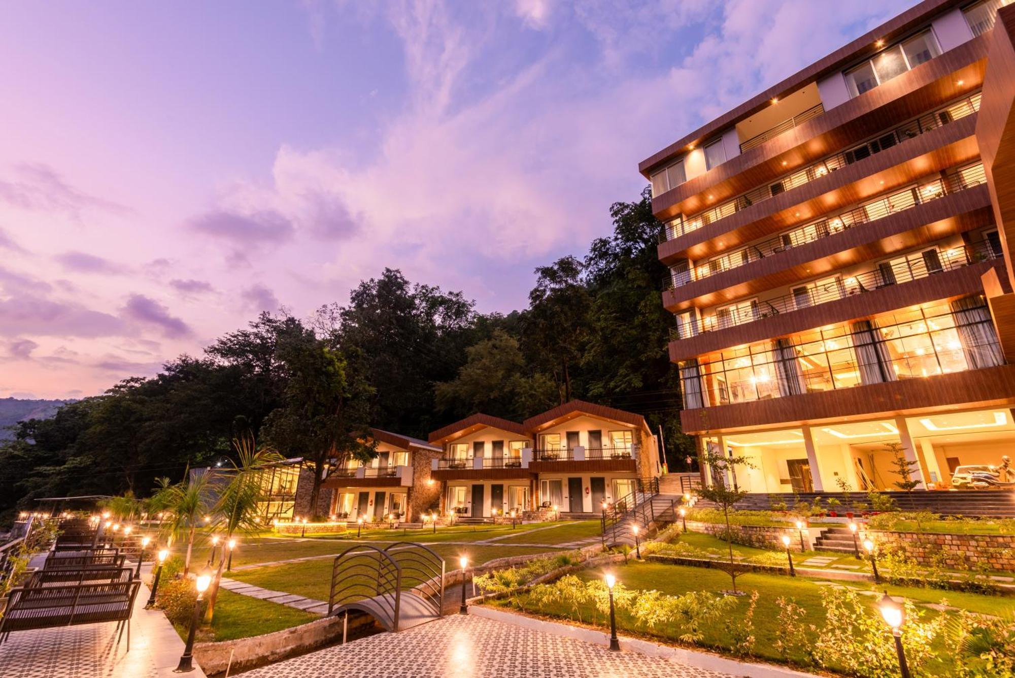 Dls Divine River Resort And Spa, Rišikéš Exteriér fotografie