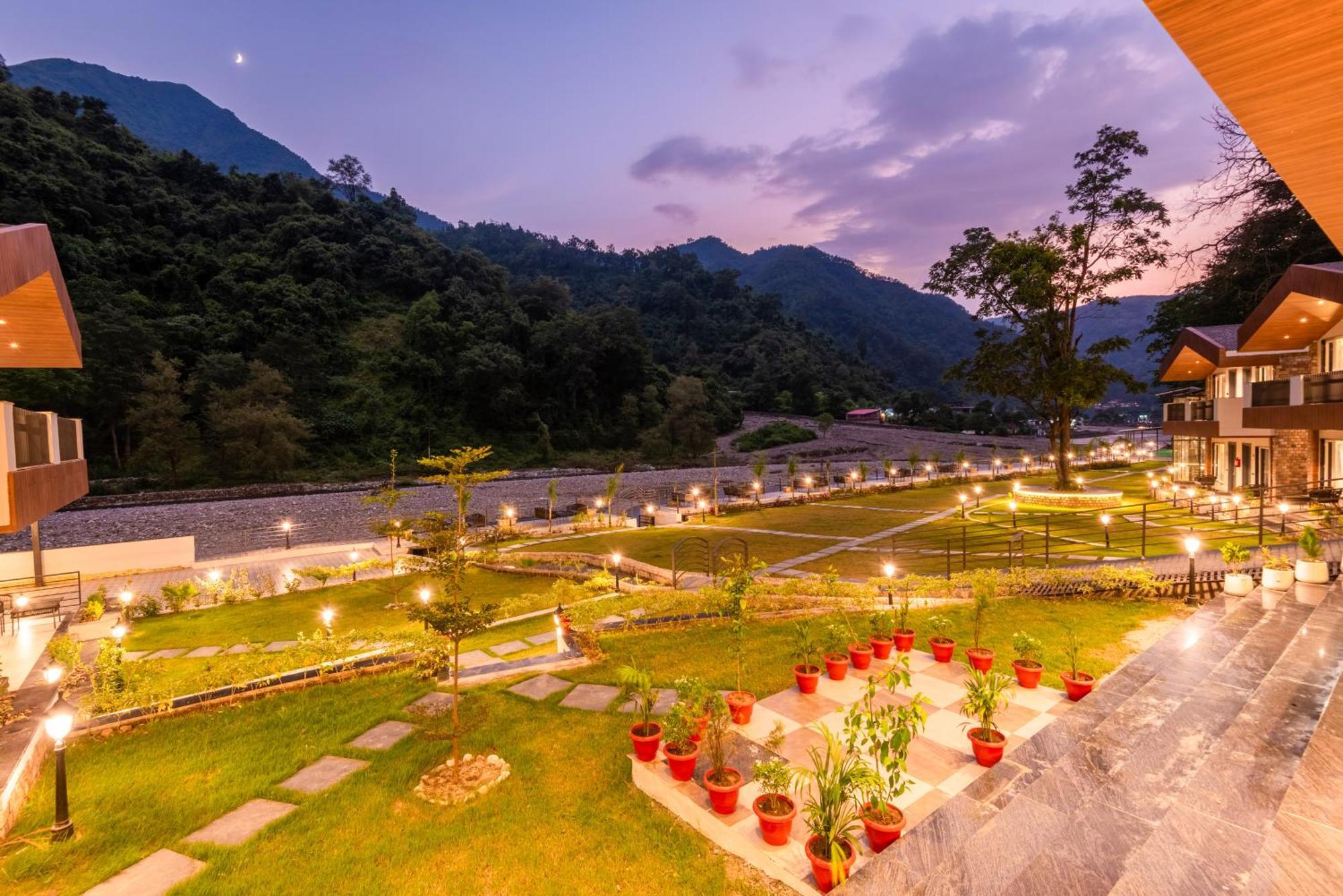 Dls Divine River Resort And Spa, Rišikéš Exteriér fotografie