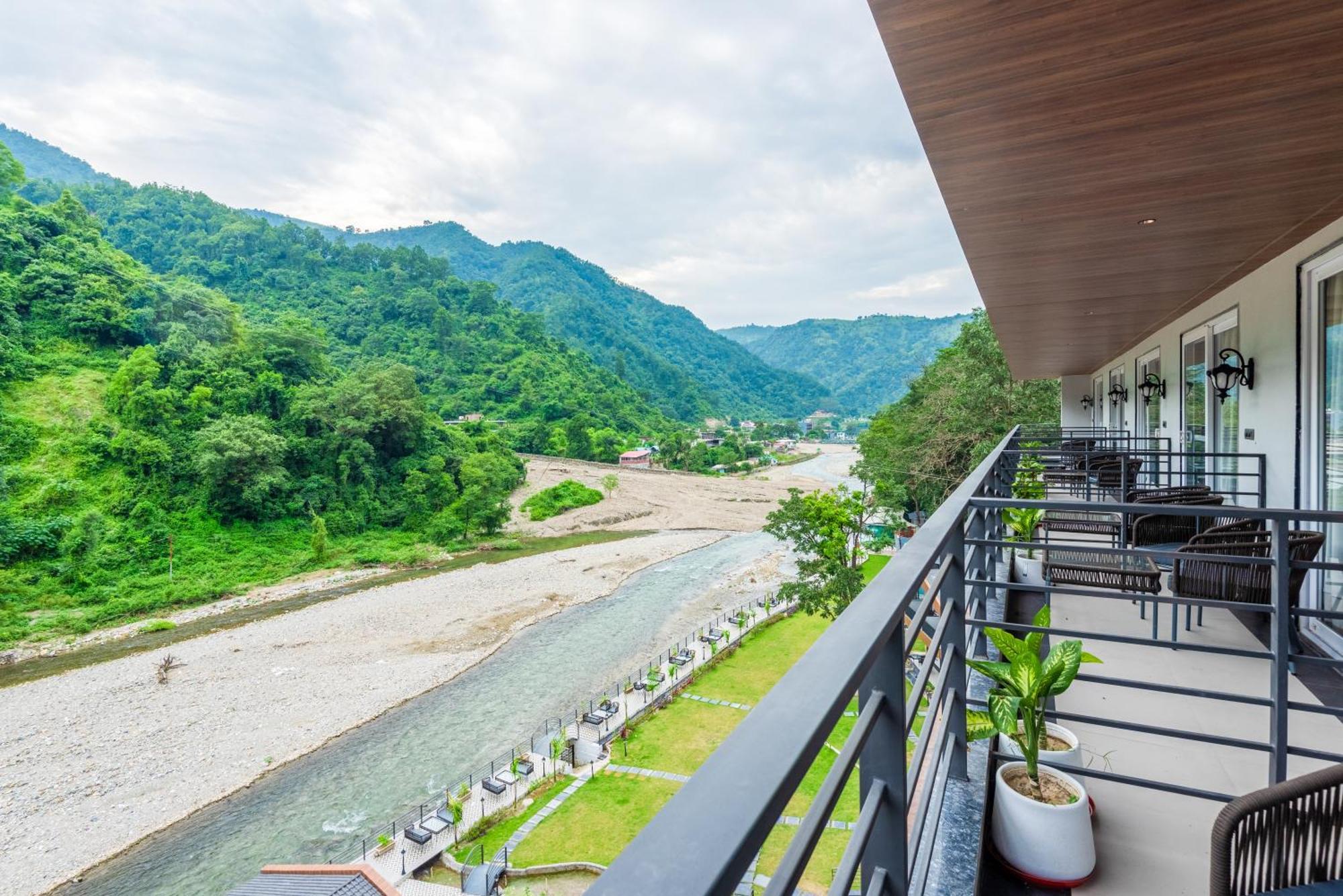 Dls Divine River Resort And Spa, Rišikéš Exteriér fotografie